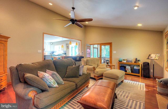312 KNOLLWOOD DR, Egg Harbor Township, NJ 08234
