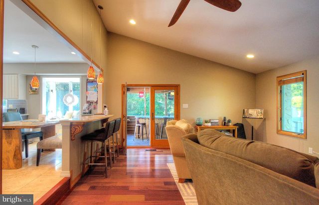 312 KNOLLWOOD DR, Egg Harbor Township, NJ 08234