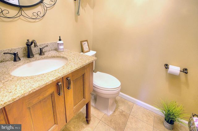 312 KNOLLWOOD DR, Egg Harbor Township, NJ 08234
