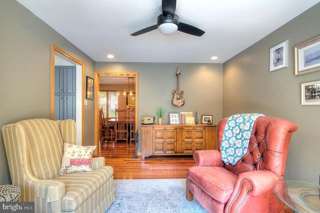 312 KNOLLWOOD DR, Egg Harbor Township, NJ 08234