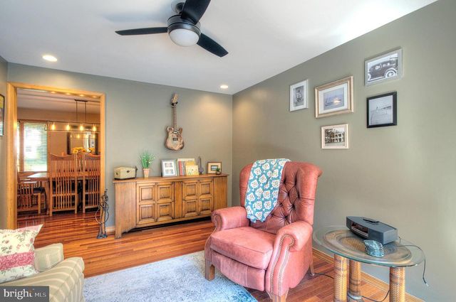 312 KNOLLWOOD DR, Egg Harbor Township, NJ 08234
