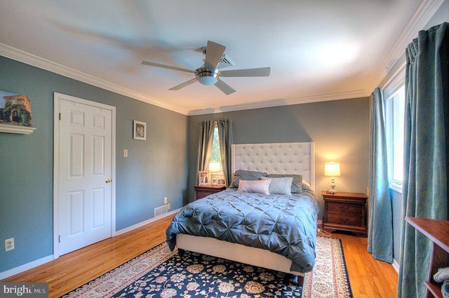312 KNOLLWOOD DR, Egg Harbor Township, NJ 08234