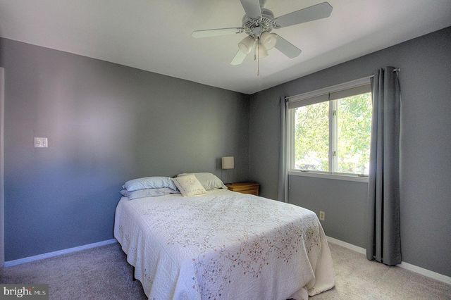312 KNOLLWOOD DR, Egg Harbor Township, NJ 08234