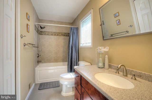 312 KNOLLWOOD DR, Egg Harbor Township, NJ 08234