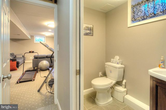 312 KNOLLWOOD DR, Egg Harbor Township, NJ 08234