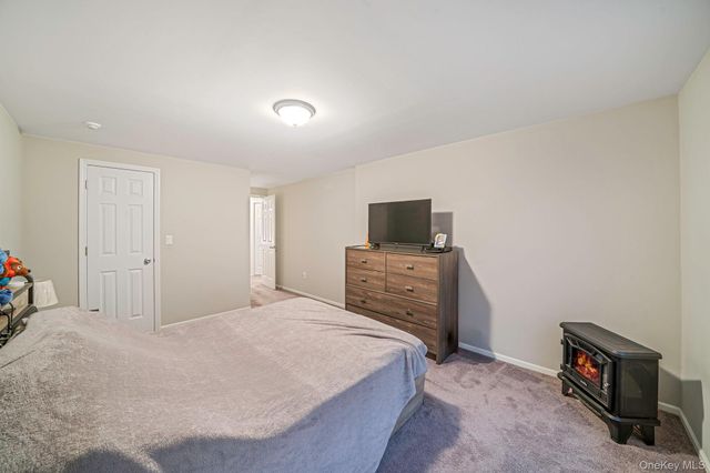 268 Brettonwoods Drive, Coram, NY 11727