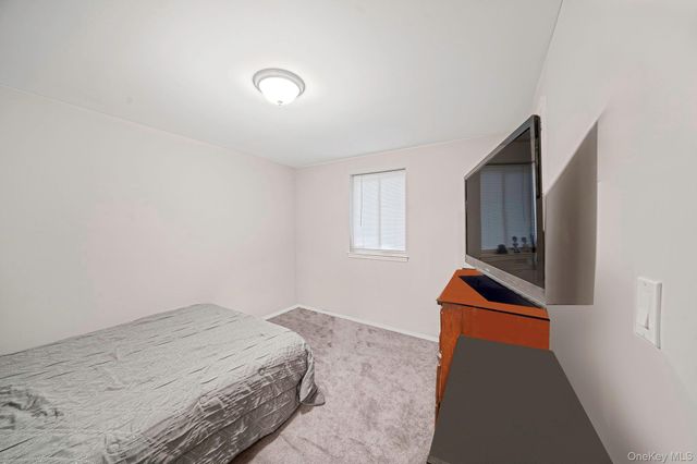 268 Brettonwoods Drive, Coram, NY 11727