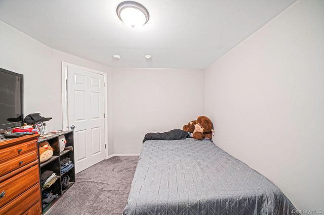 268 Brettonwoods Drive, Coram, NY 11727