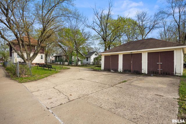2119 N BIGELOW Street, Peoria, IL 61604