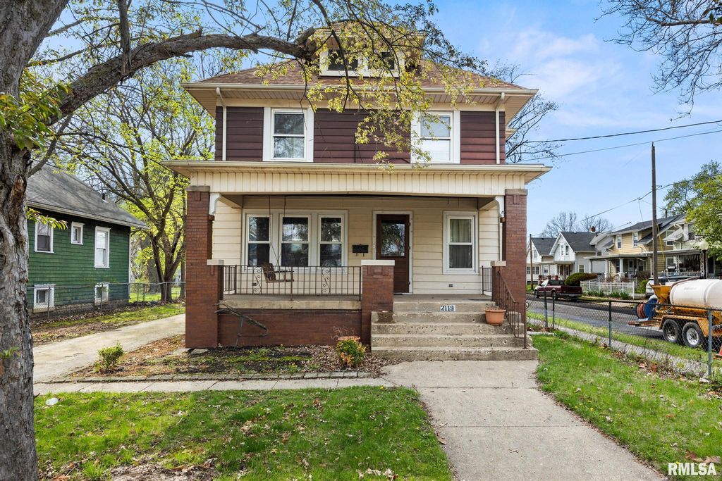 2119 N BIGELOW Street, Peoria, IL 61604