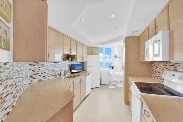 500 S Ocean Boulevard 2205, Boca Raton, FL 33432