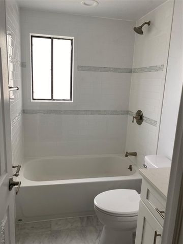 1 pueblo Court p1, Coram, NY 11727