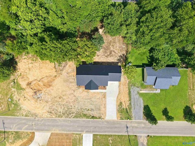 260 Carrington Lane, Albertville, AL 35950