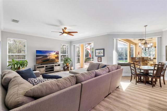 5919 JAEGERGLEN DRIVE, Lithia, FL 33547