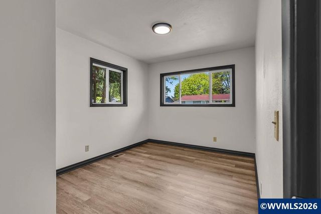 238 Gregory Ln SE, Salem, OR 97302