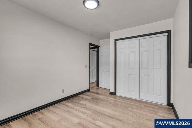 238 Gregory Ln SE, Salem, OR 97302