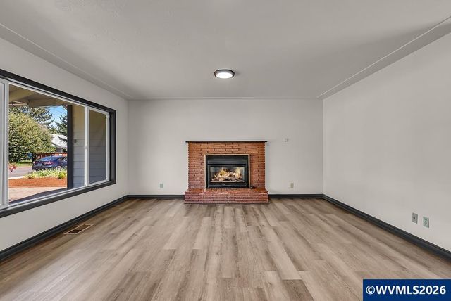 238 Gregory Ln SE, Salem, OR 97302