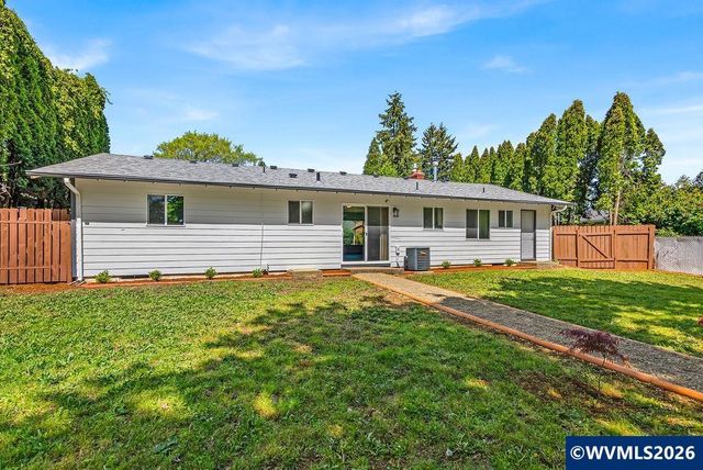 238 Gregory Ln SE, Salem, OR 97302