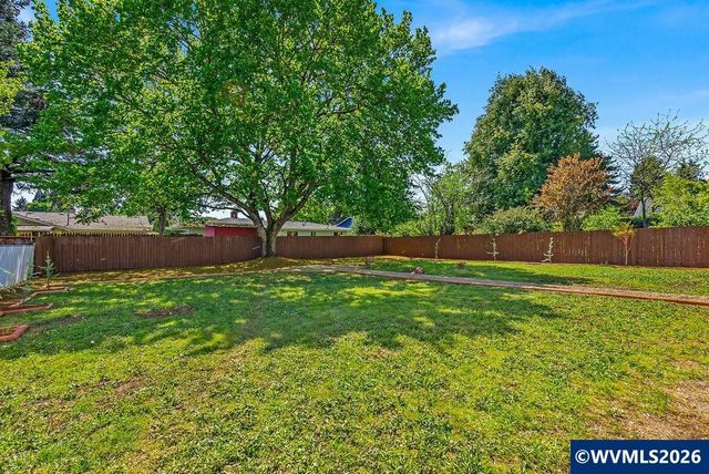 238 Gregory Ln SE, Salem, OR 97302