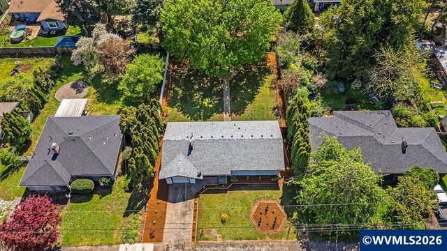 238 Gregory Ln SE, Salem, OR 97302