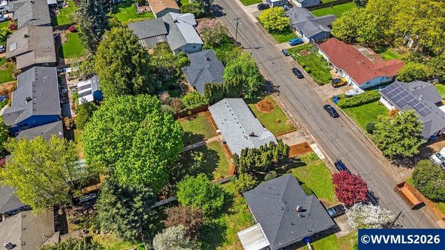 238 Gregory Ln SE, Salem, OR 97302