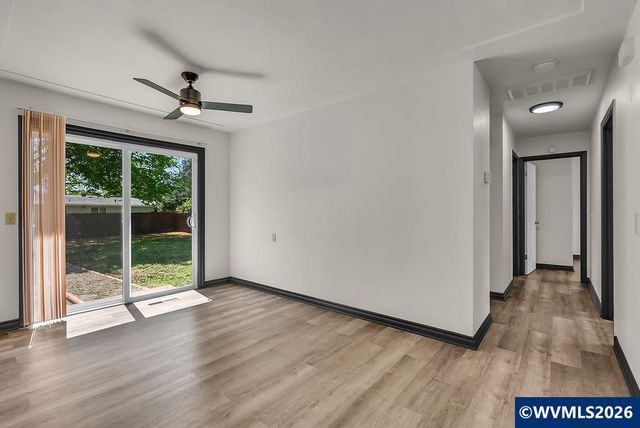 238 Gregory Ln SE, Salem, OR 97302