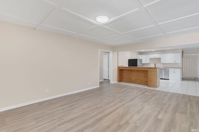 1225 S 27Th Street, South Bend, IN 46615