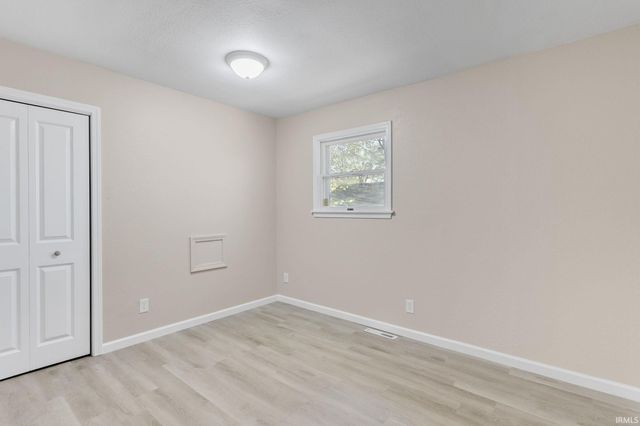 1225 S 27Th Street, South Bend, IN 46615