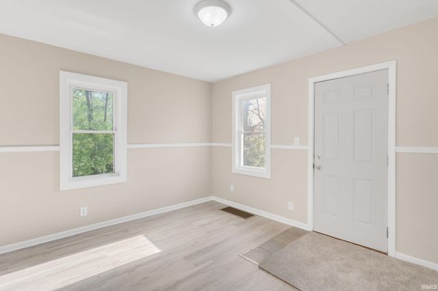 1225 S 27Th Street, South Bend, IN 46615