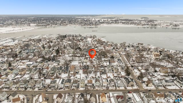 32 Lincoln Avenue, Norwalk, CT 06854