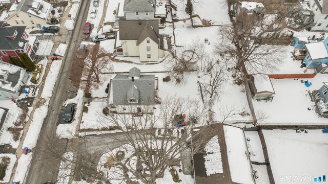 32 Lincoln Avenue, Norwalk, CT 06854