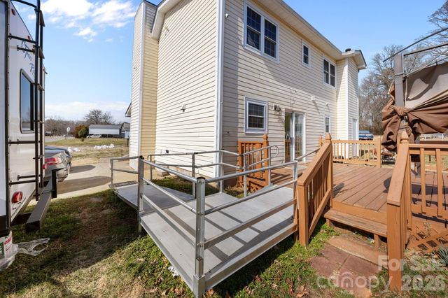 5400 Barnview Court, Charlotte, NC 28269