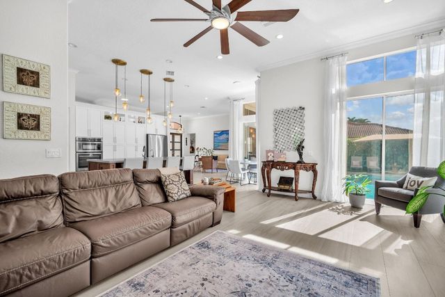 2577 Jardin Court, Weston, FL 33327