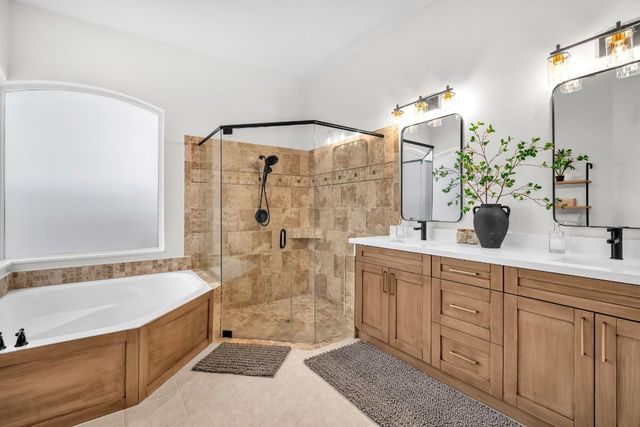 2577 Jardin Court, Weston, FL 33327