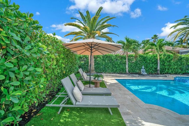 2577 Jardin Court, Weston, FL 33327