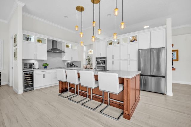 2577 Jardin Court, Weston, FL 33327