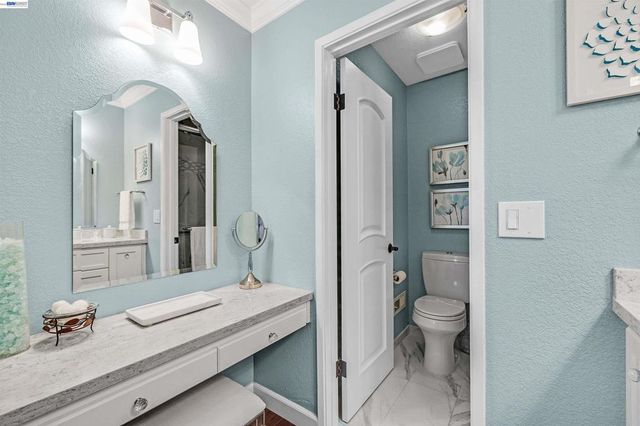 6169 6169 Thornton Avenue B, Newark, CA 94560