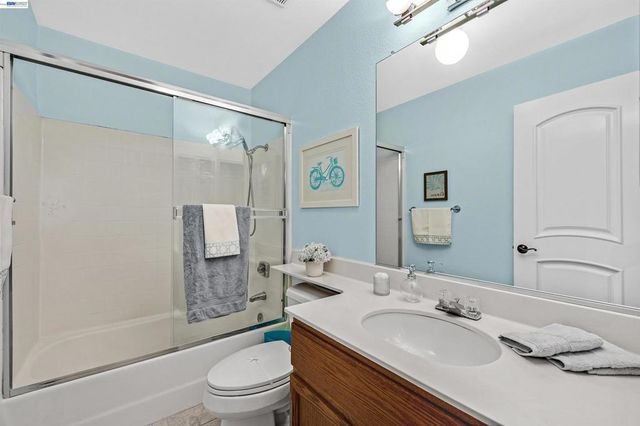 6169 6169 Thornton Avenue B, Newark, CA 94560