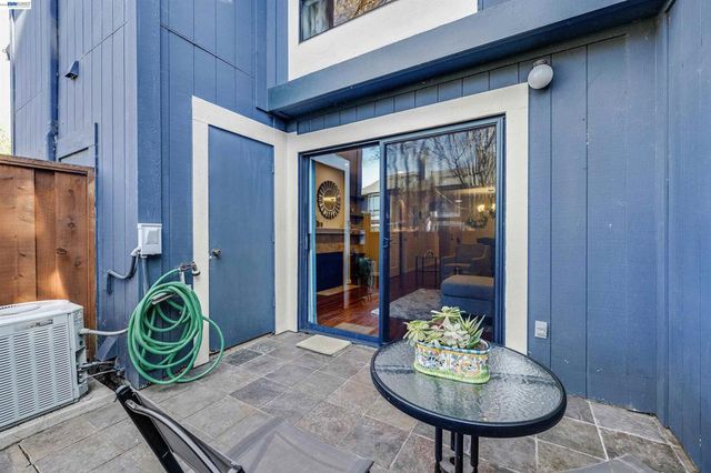 6169 6169 Thornton Avenue B, Newark, CA 94560