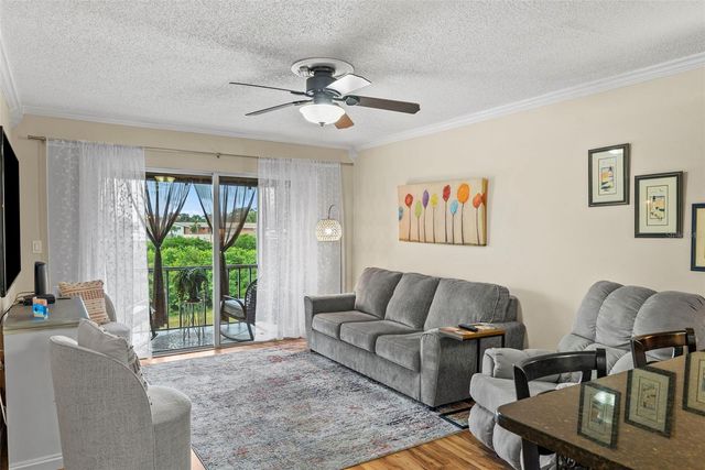 1860 MASSACHUSETTS AVENUE NE 206, St Petersburg, FL 33703