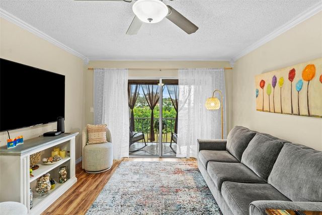 1860 MASSACHUSETTS AVENUE NE 206, St Petersburg, FL 33703