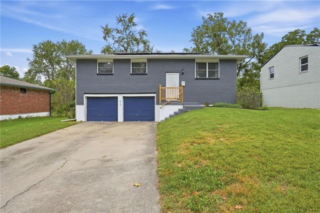 912 Colbern Drive, Belton, MO 64012