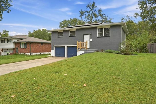912 Colbern Drive, Belton, MO 64012