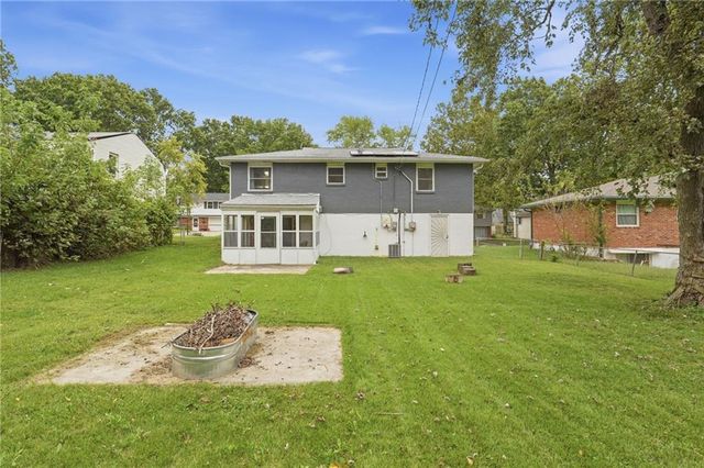 912 Colbern Drive, Belton, MO 64012