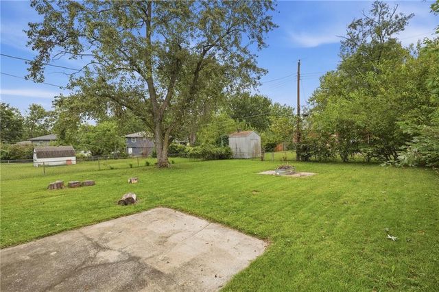912 Colbern Drive, Belton, MO 64012