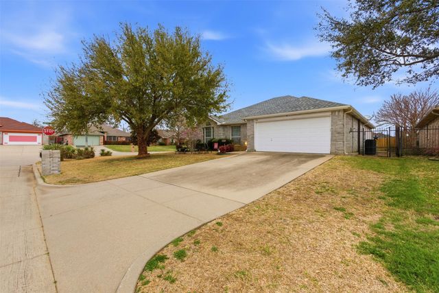 1724 Hope Town Drive, Mansfield, TX 76063