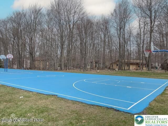 9390 Birch Lane, Coolbaugh Twp, PA 18466