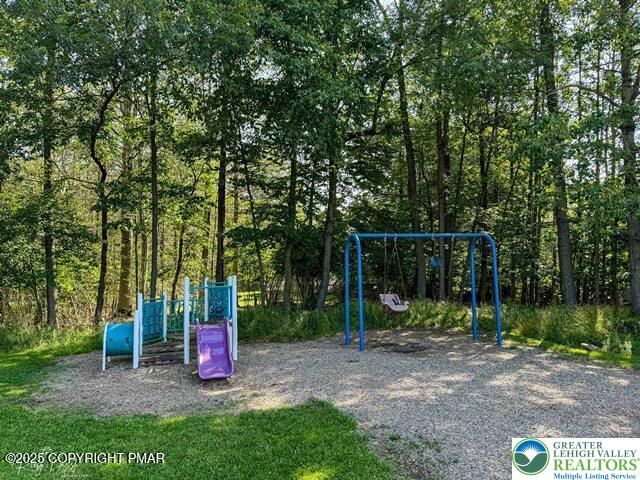 9390 Birch Lane, Coolbaugh Twp, PA 18466