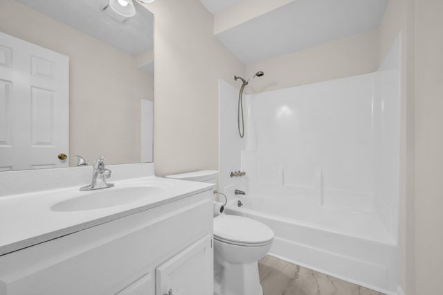 218 Quail CT, Dickson, TN 37055