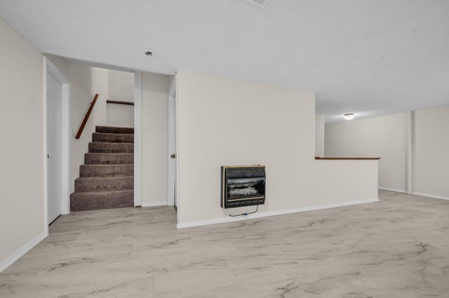 218 Quail CT, Dickson, TN 37055